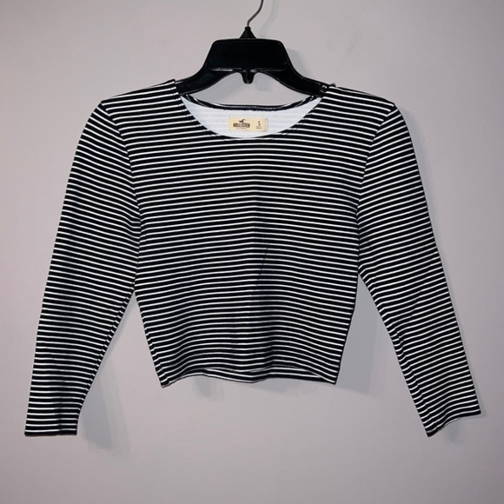 Black and white striped Hollister long sleeve crop top small